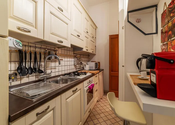 Apartment Guesthost - Termini Live Laugh &